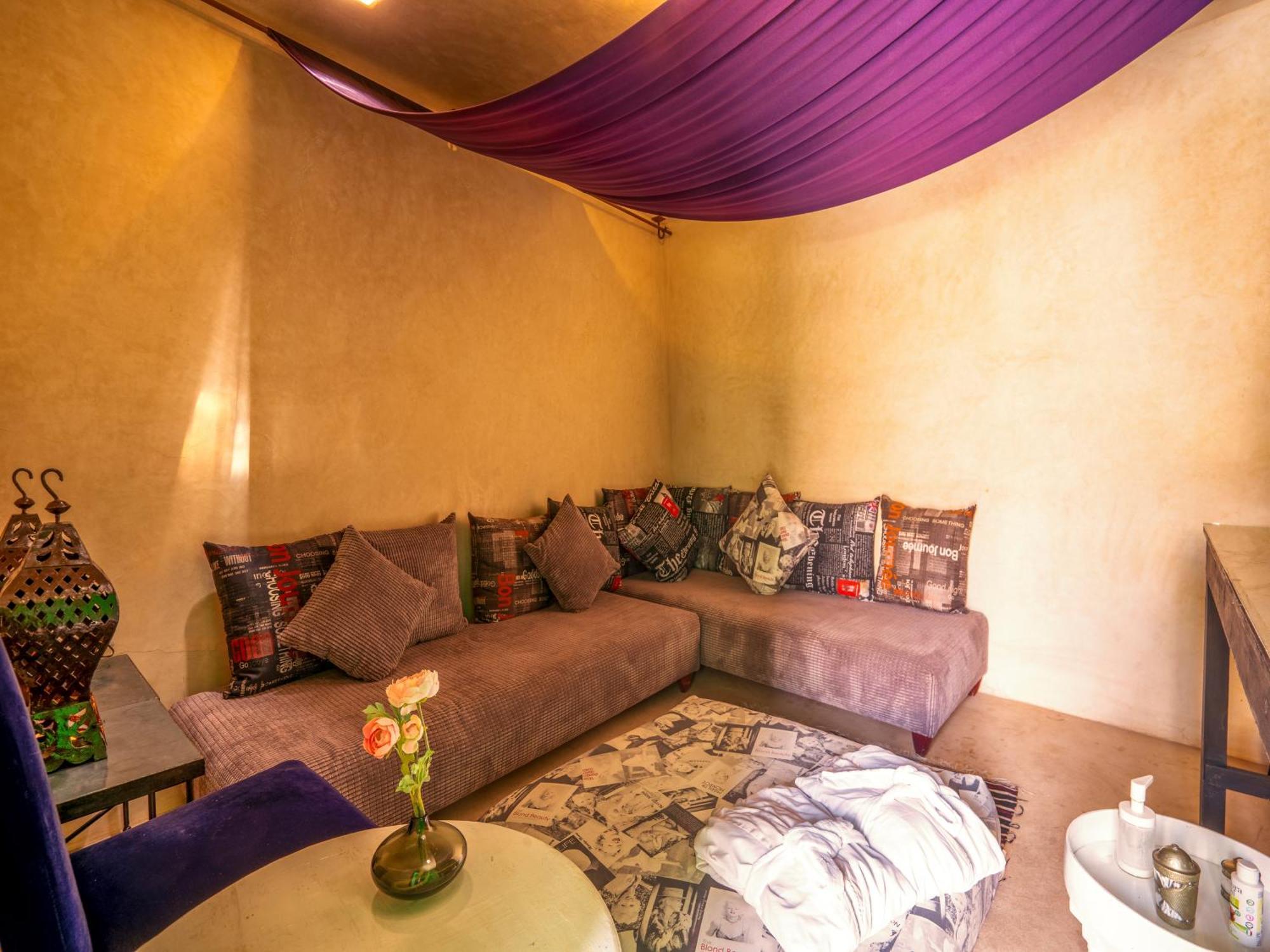 Riad Ines Home マラケシュ エクステリア 写真