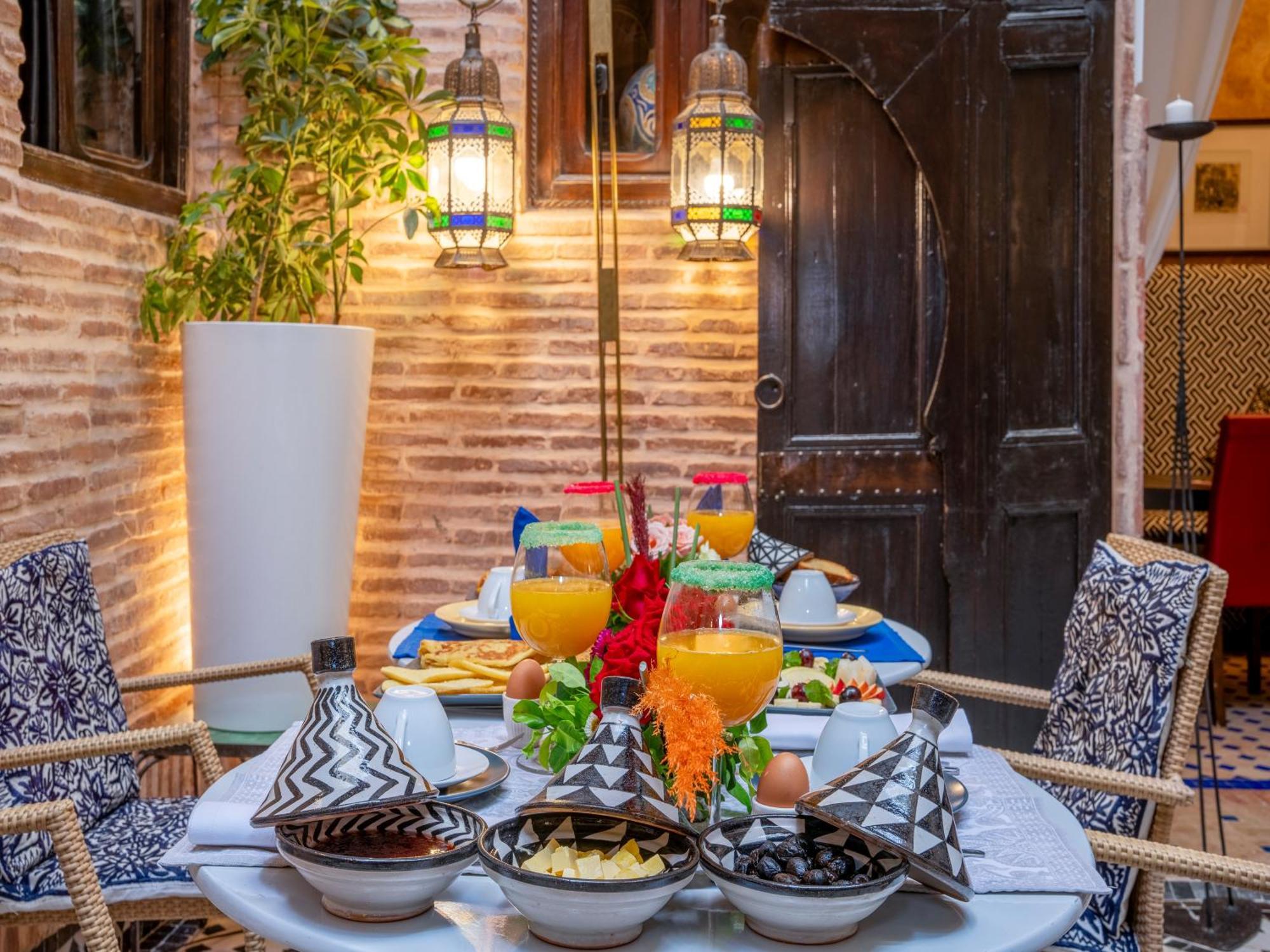 Riad Ines Home マラケシュ エクステリア 写真